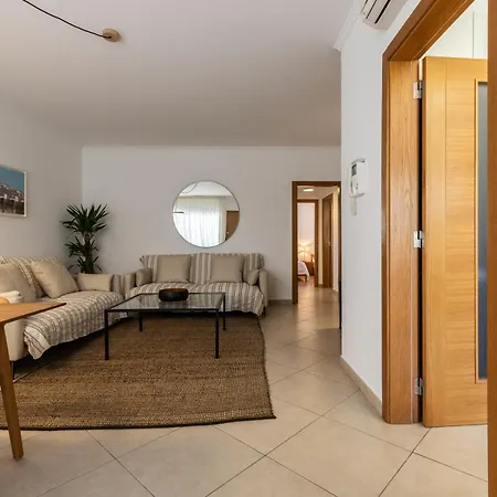 New!! T2 Centro - Detras Dos Alamos Apartment *