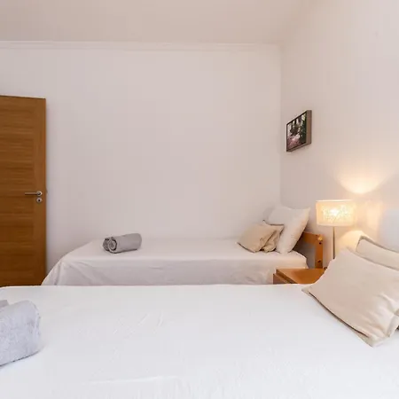 Apartment New!! T2 Centro - Detras Dos Alamos *